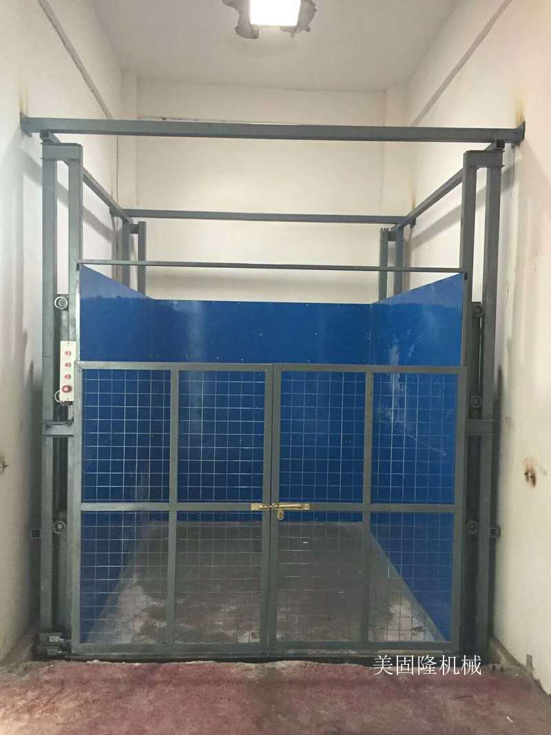 甘南导轨式升降货梯价格